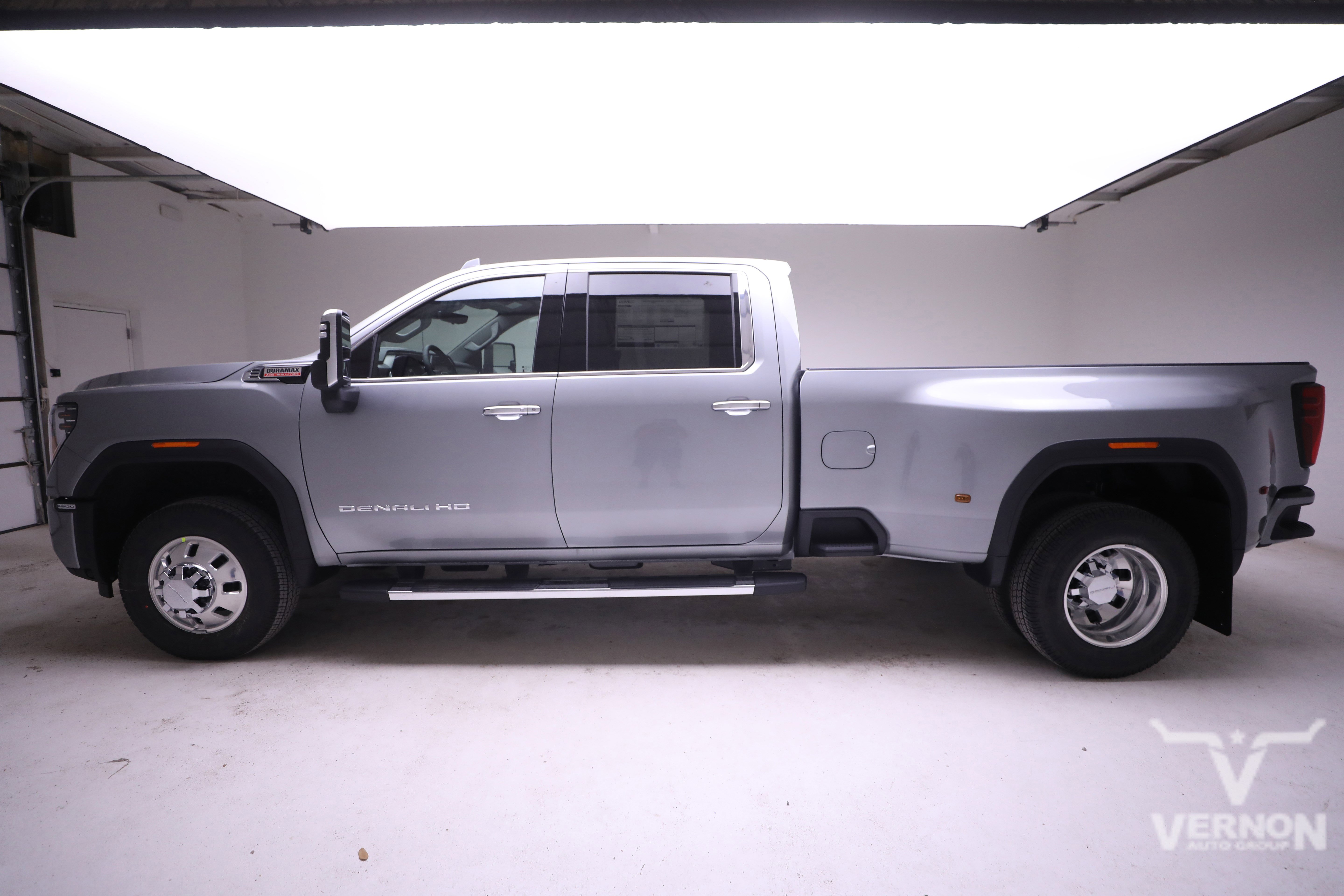 New 2026 GMC Sierra 3500 Denali w/ Technology Package image 2