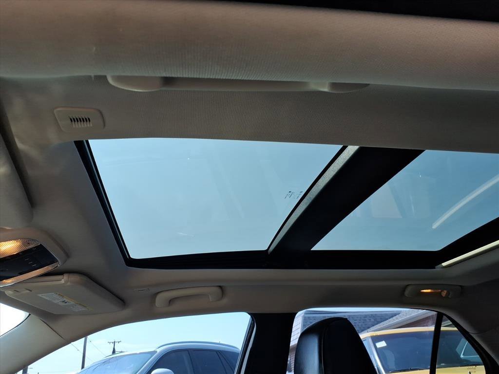 Used 2019 Chrysler 300 Limited image 2