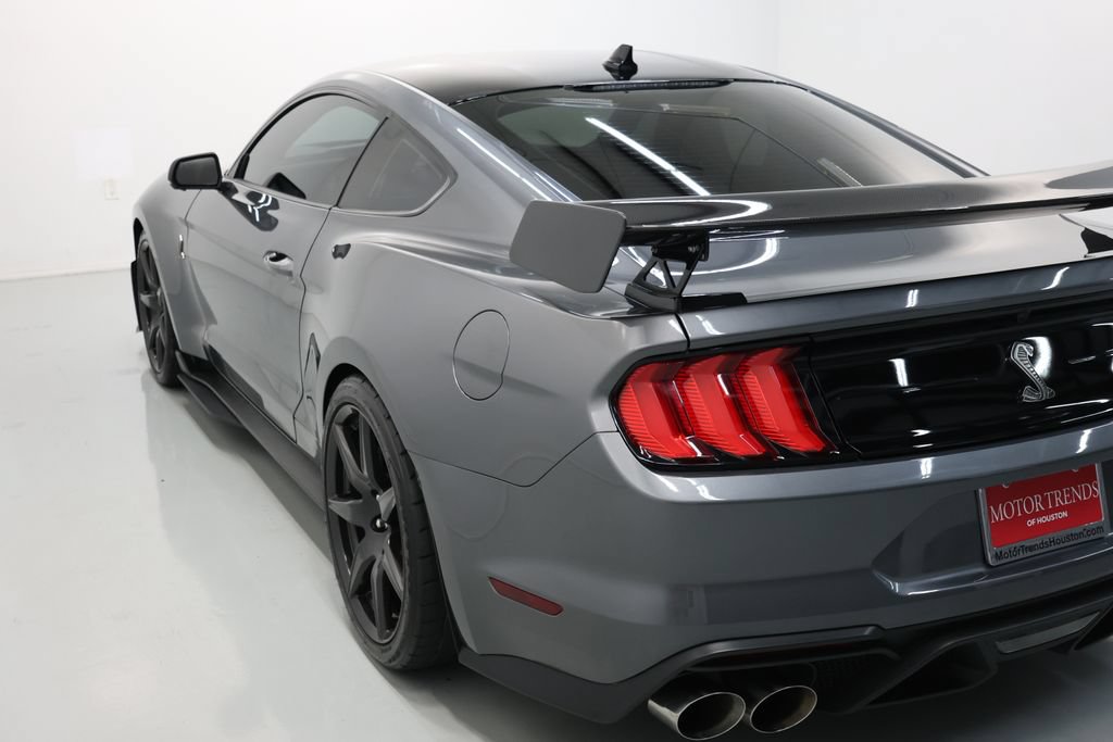 Used 2022 Ford Mustang Shelby GT500 w/ Carbon Fiber Track Pack RWD image 71