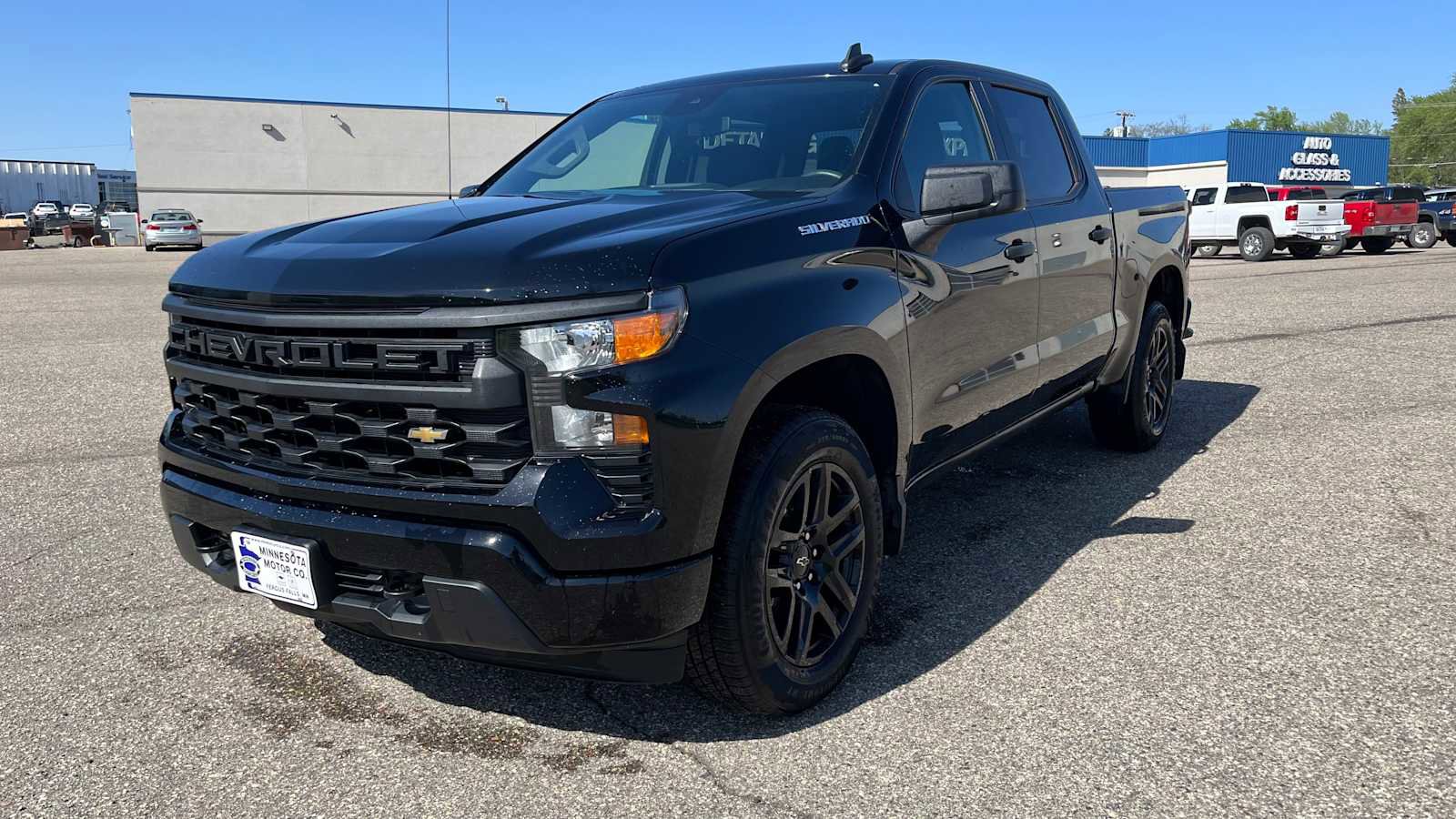 Used 2023 Chevrolet Silverado 1500 Custom AWD/4WD image 1