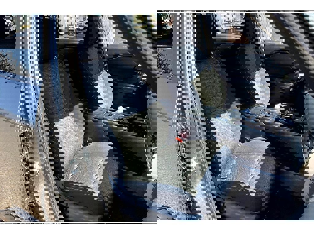 Used 2024 Nissan Rogue SV image 8