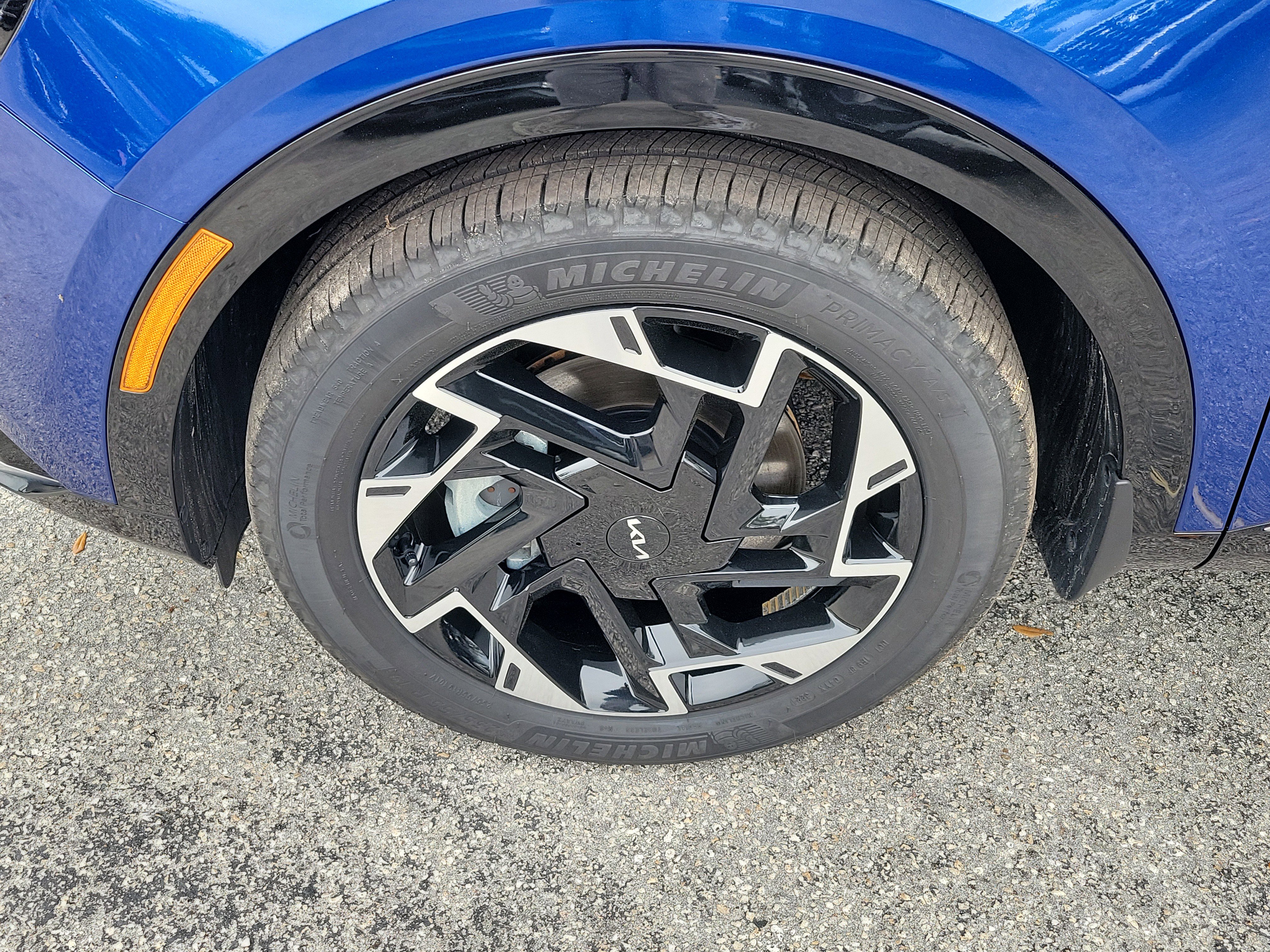 Certified 2025 Kia Sportage SX image 42