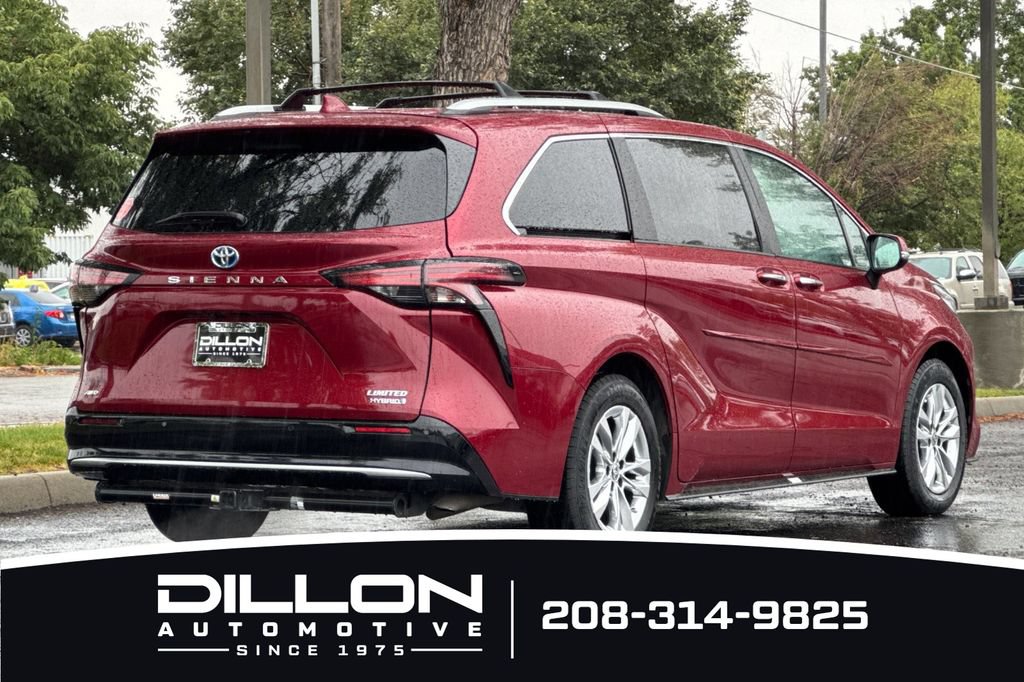 Used 2024 Toyota Sienna Limited AWD/4WD image 6