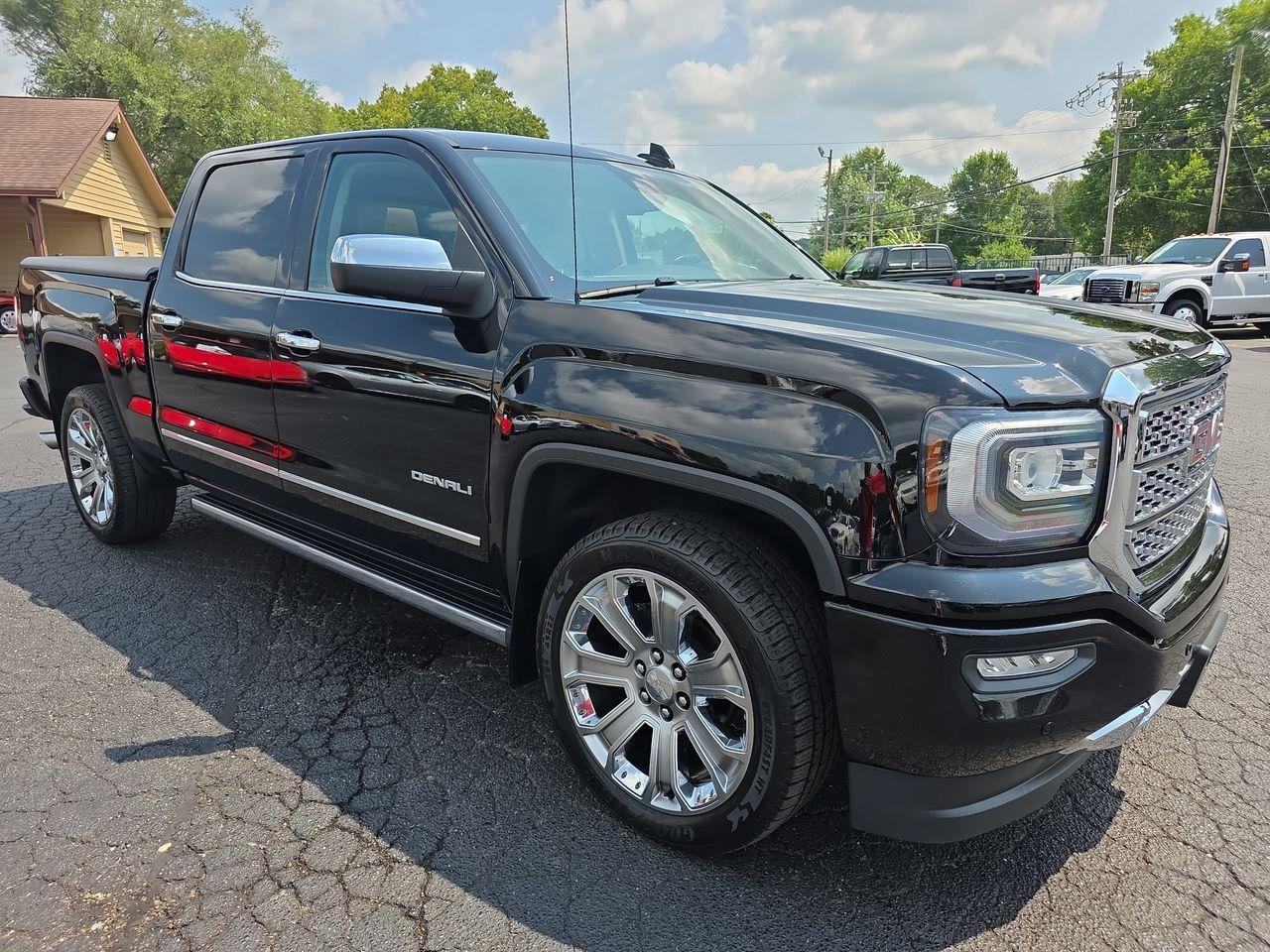 Used 2018 GMC Sierra 1500 Denali w/ Denali Ultimate Package AWD/4WD image 18