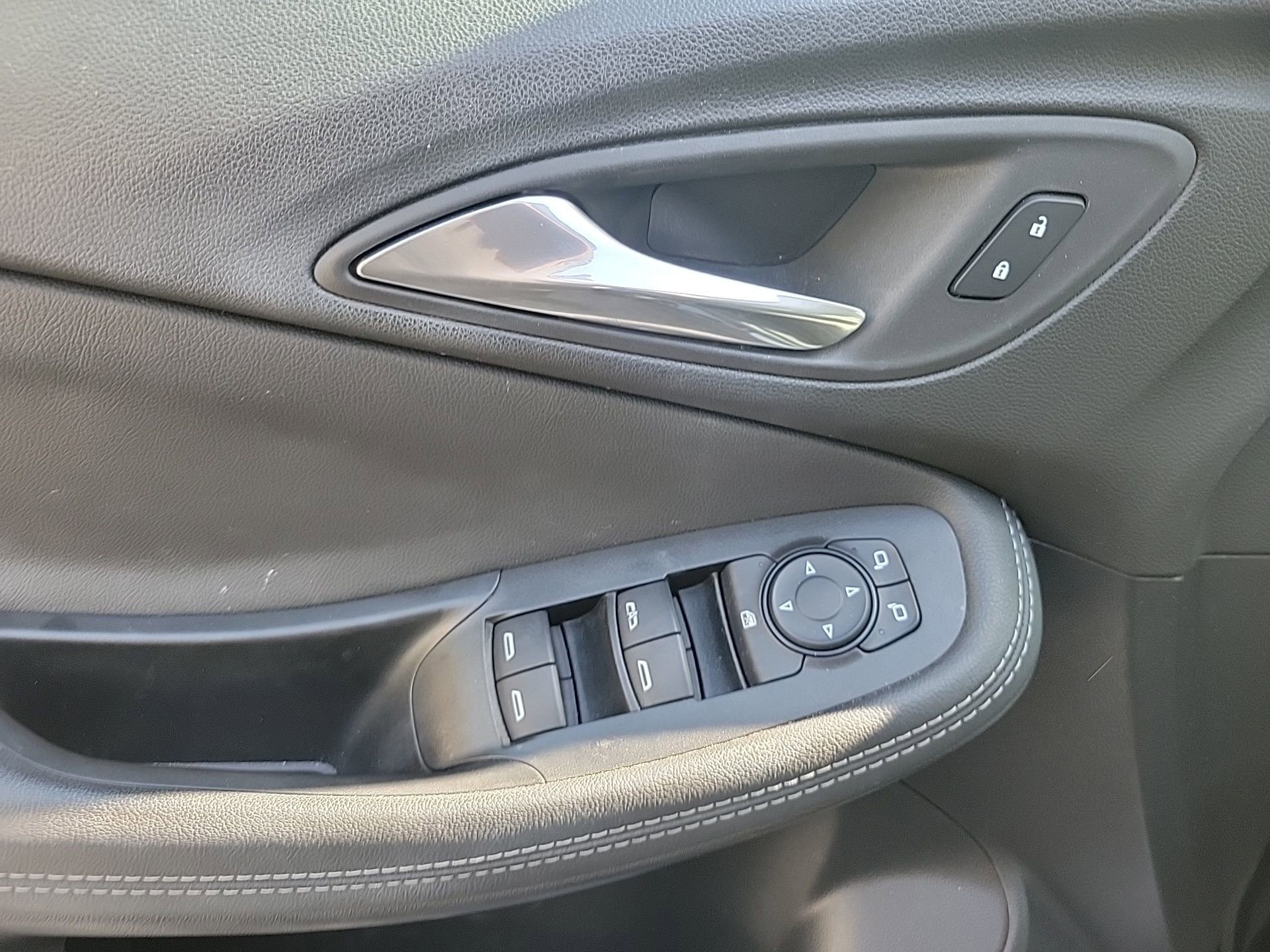 Used 2021 Buick Encore GX Preferred image 19