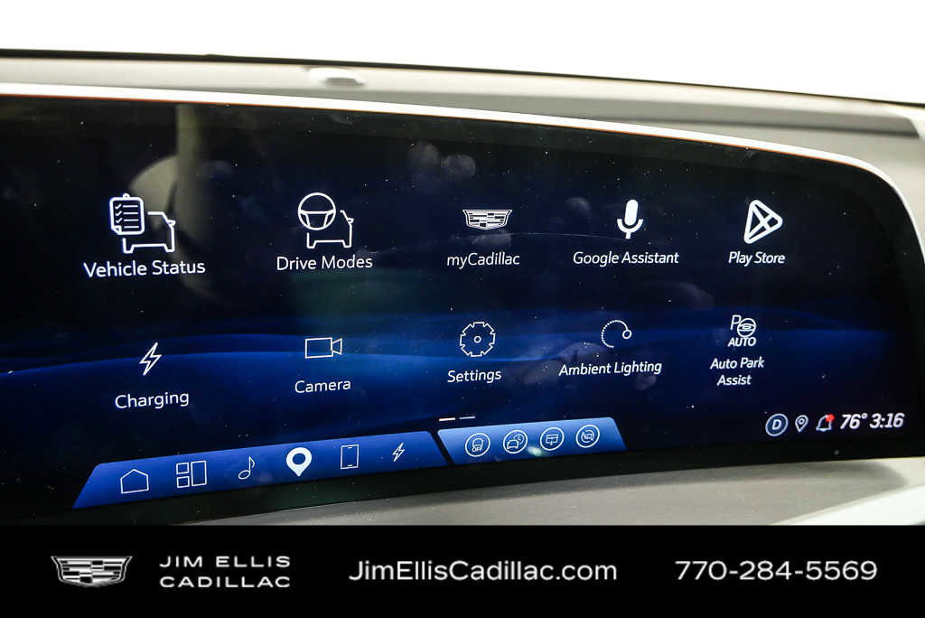 Certified 2026 Cadillac Vistiq Luxury AWD/4WD image 12