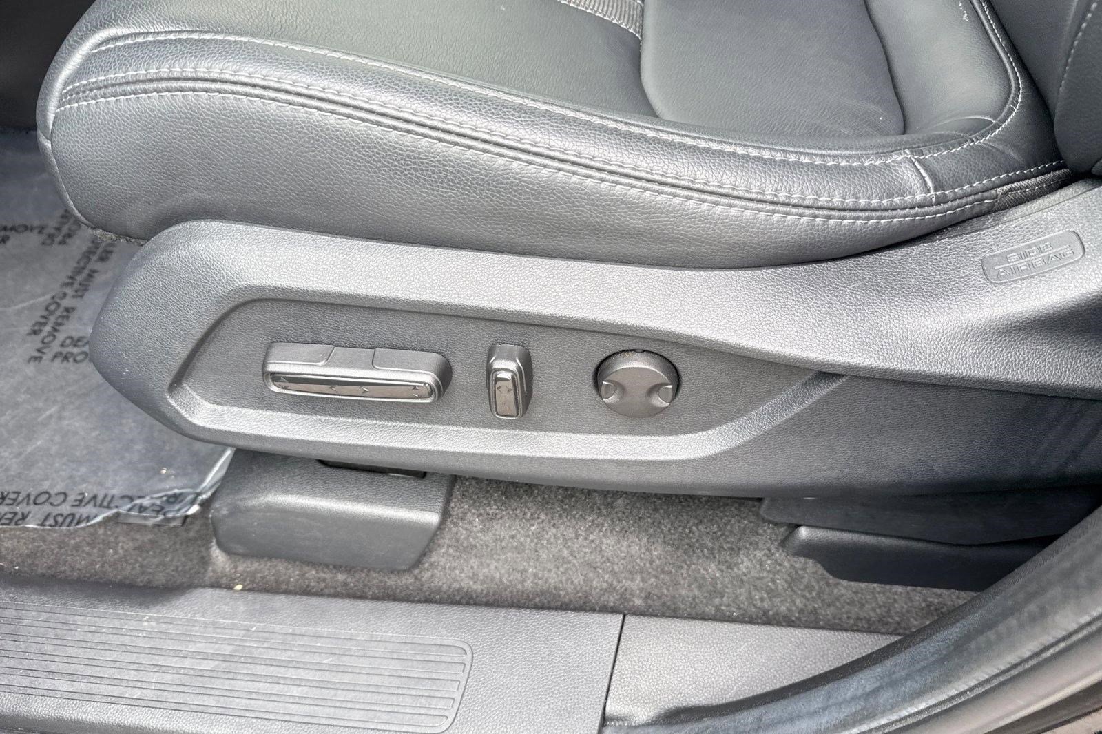 Certified 2024 Honda Pilot Touring image 14