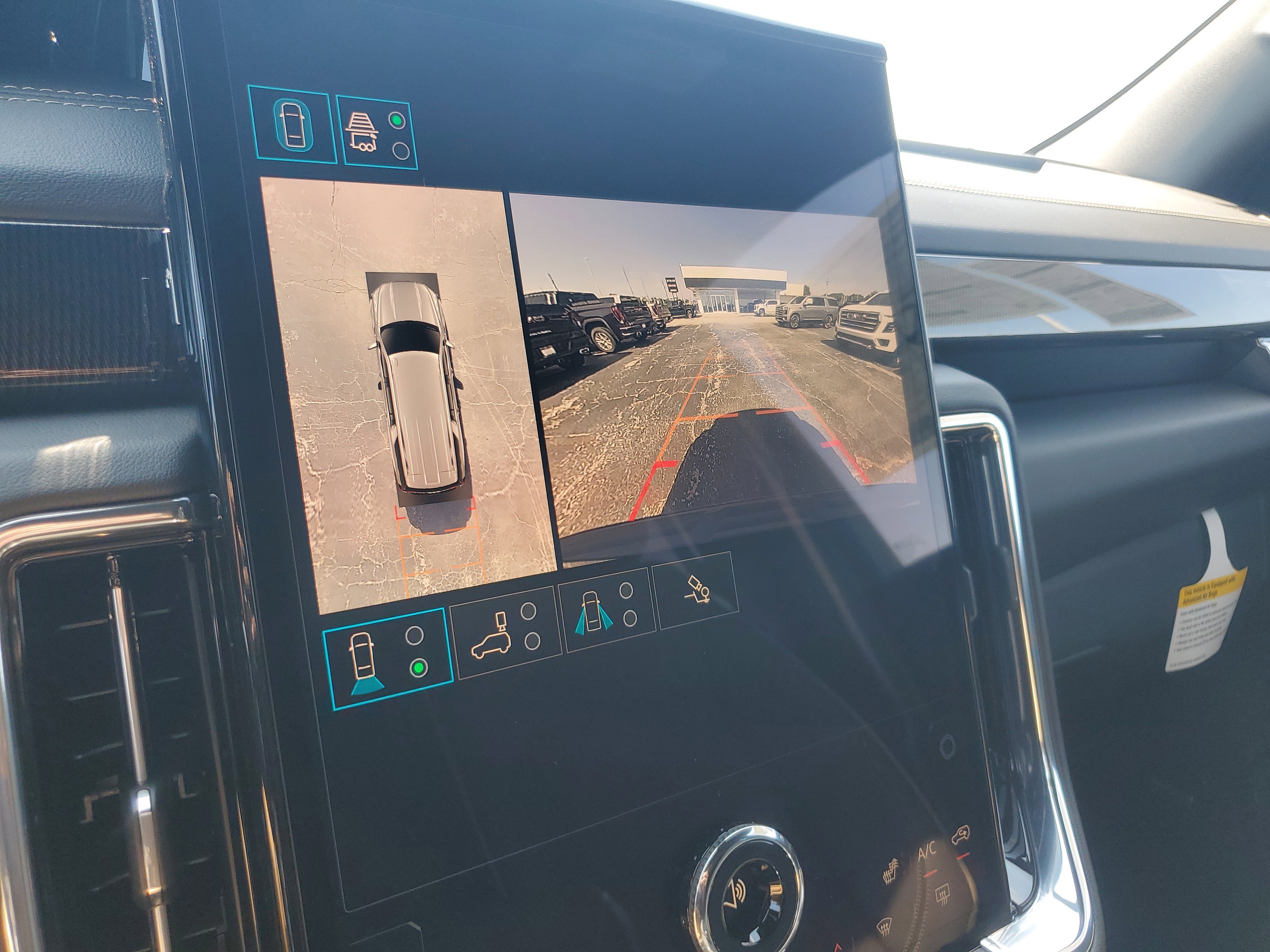 New 2025 GMC Yukon XL Elevation image 25