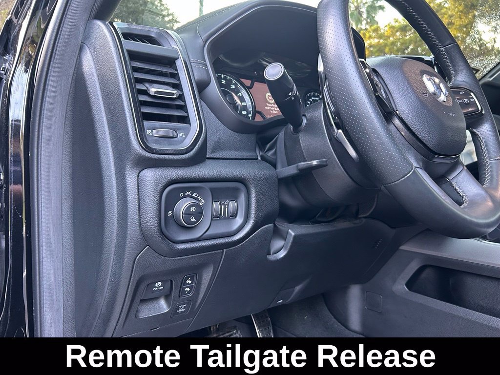 Used 2022 RAM 1500 Laramie AWD/4WD image 16