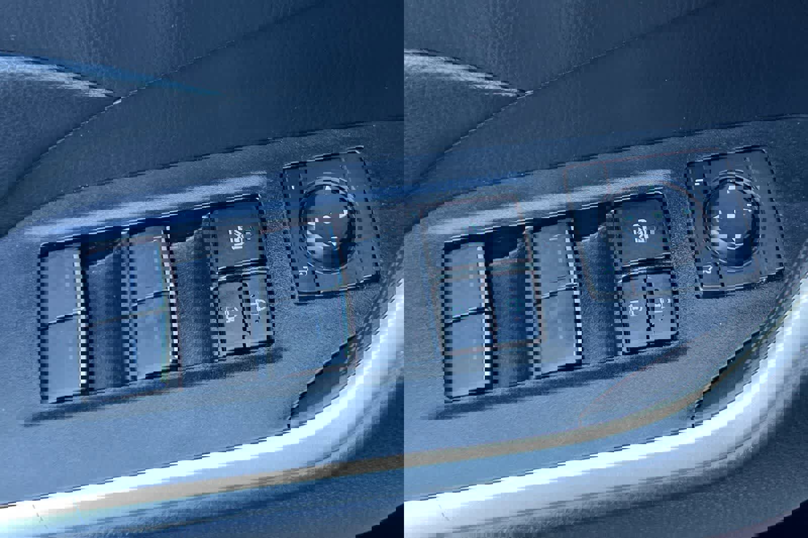 Used 2023 Toyota RAV4 AWD Hybrid image 14