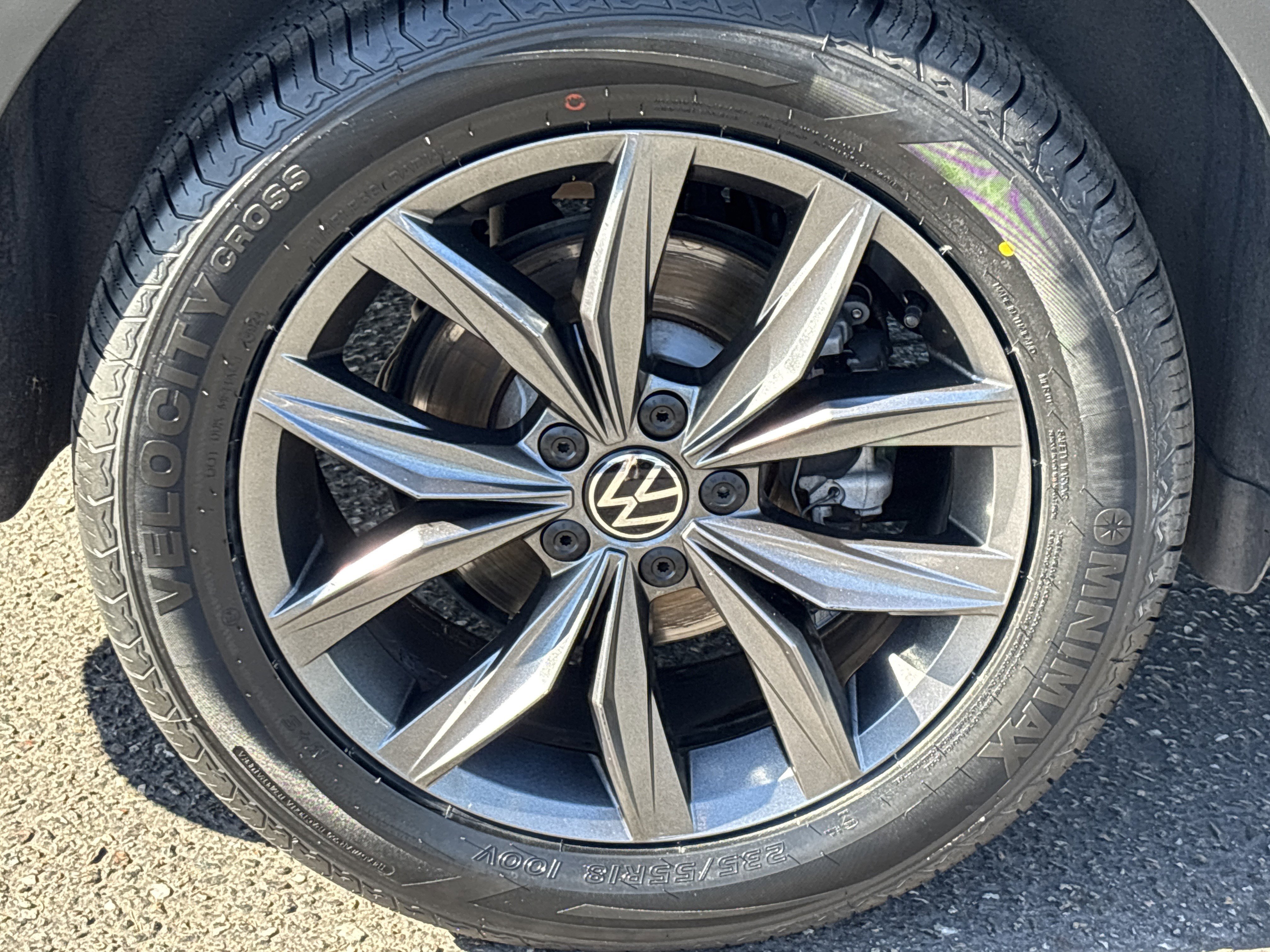 Used 2022 Volkswagen Tiguan SE image 7