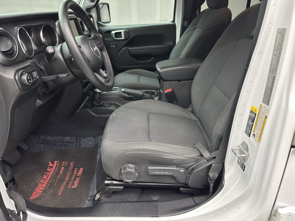 Used 2023 Jeep Gladiator Sport AWD/4WD image 9