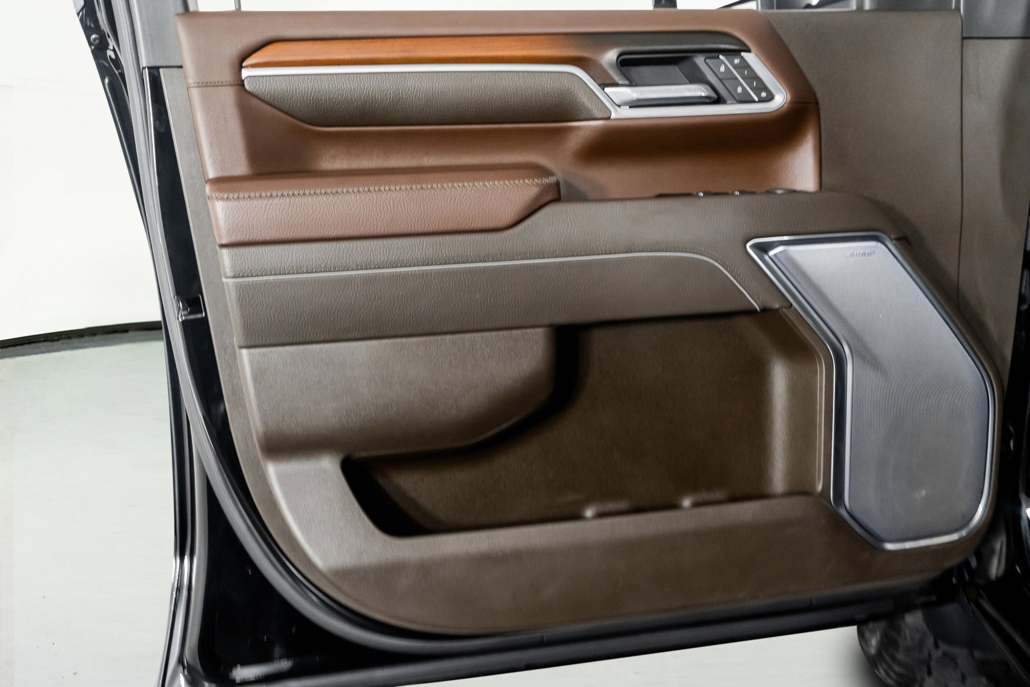 Used 2025 GMC Sierra 3500 Denali w/ Denali Reserve Package image 49