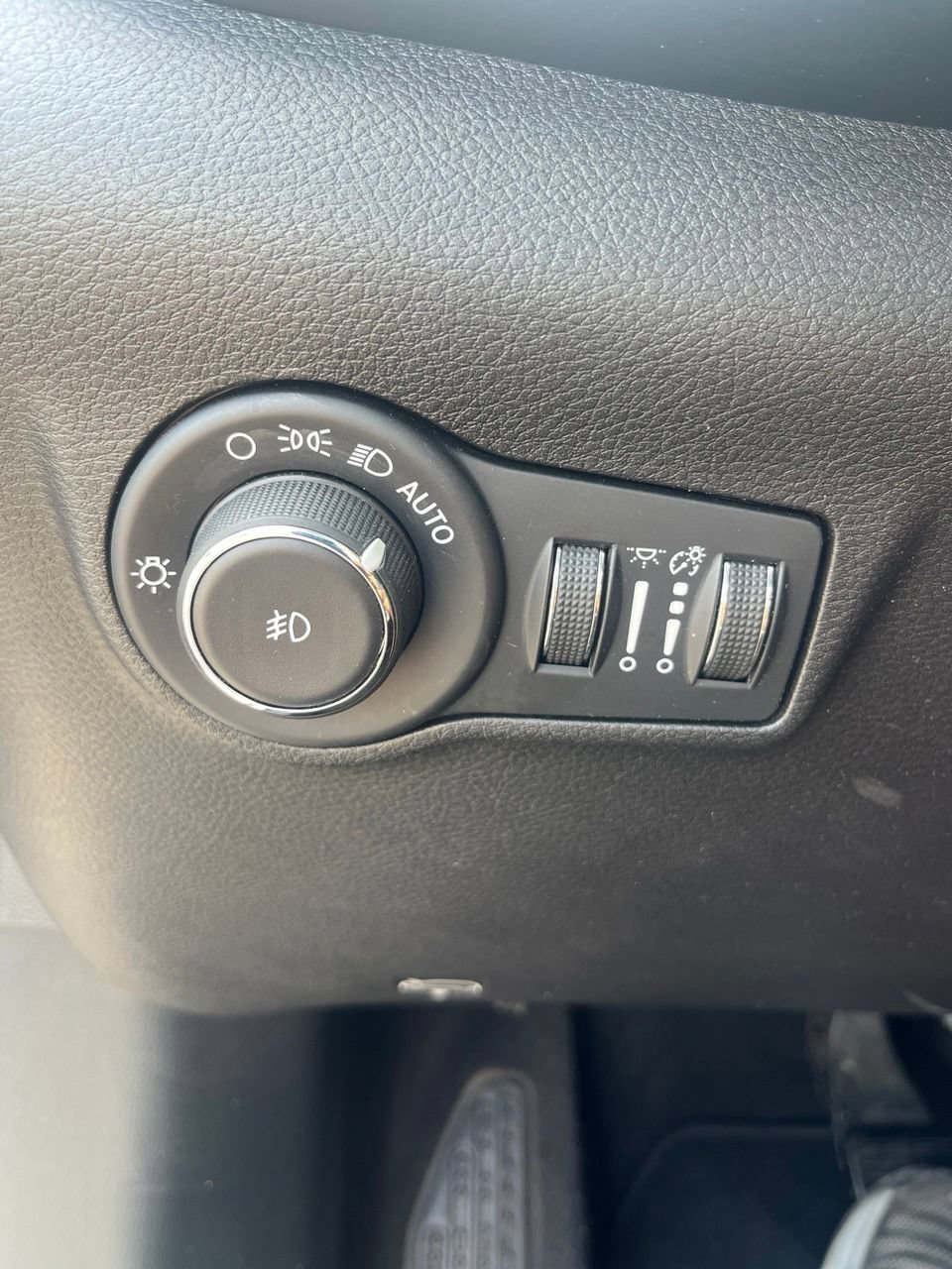 Used 2024 Jeep Compass Latitude AWD/4WD image 26