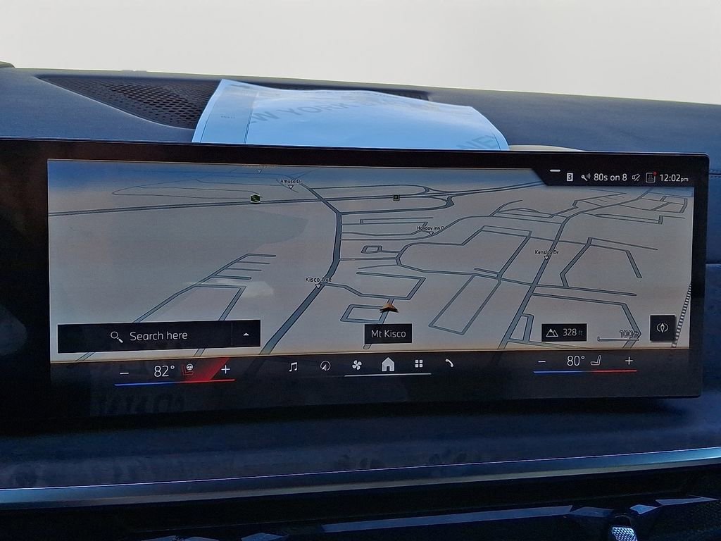 Used 2026 BMW X5 xDrive40i w/ Climate Comfort Package image 18