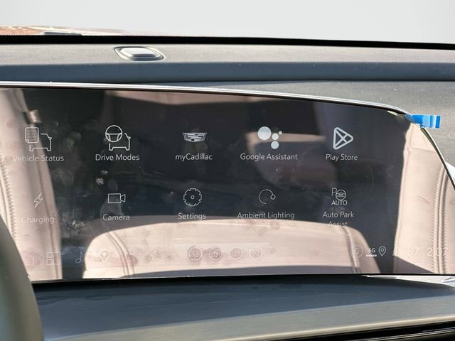 Used 2026 Cadillac Vistiq Sport image 3