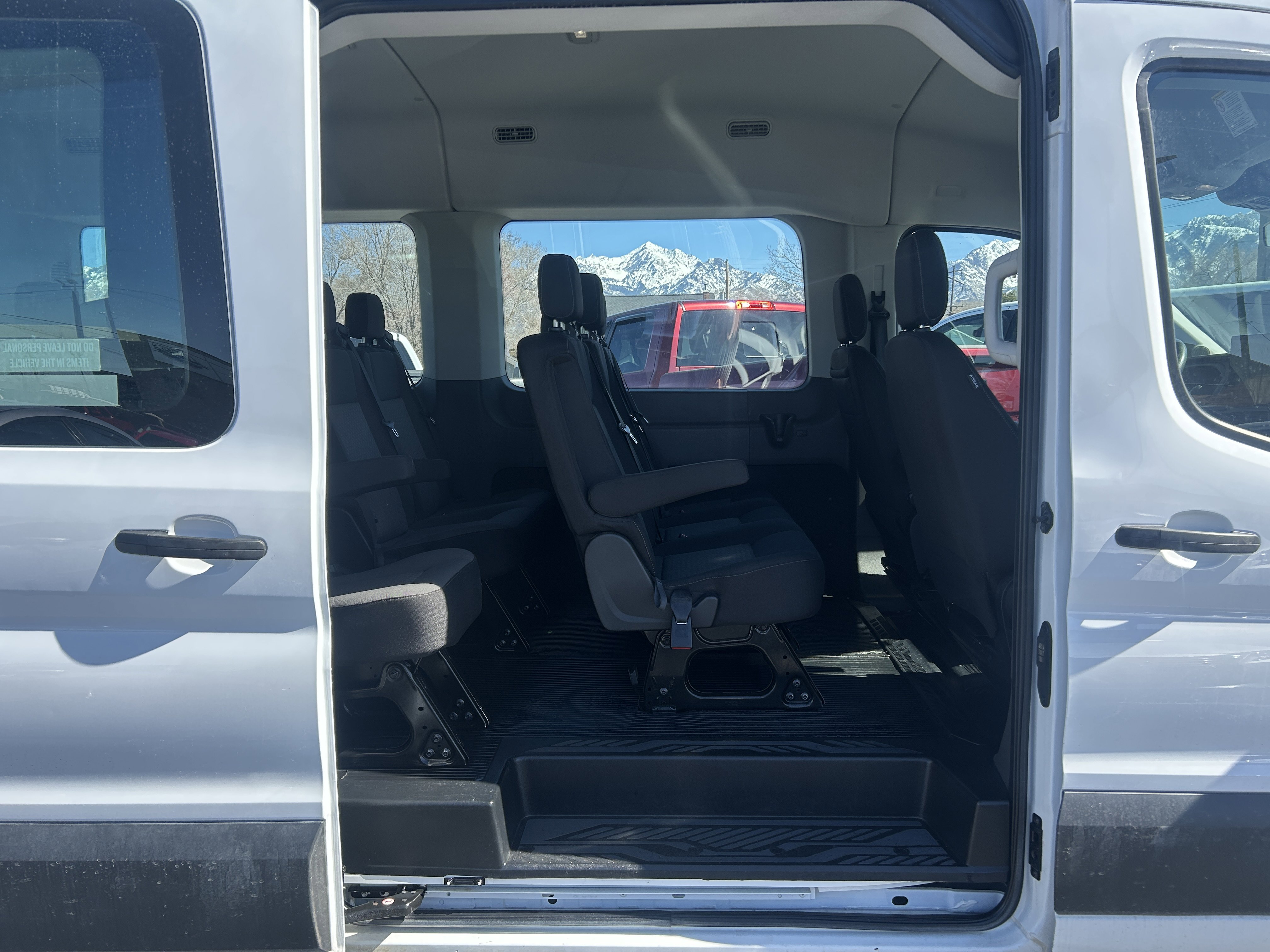 Used 2022 Ford Transit 350 XLT image 10