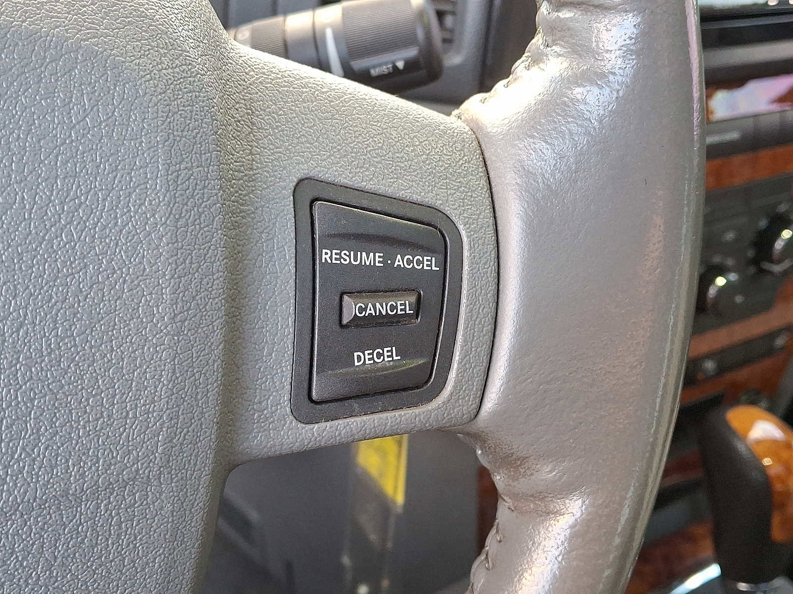 Used 2007 Jeep Grand Cherokee Overland image 21