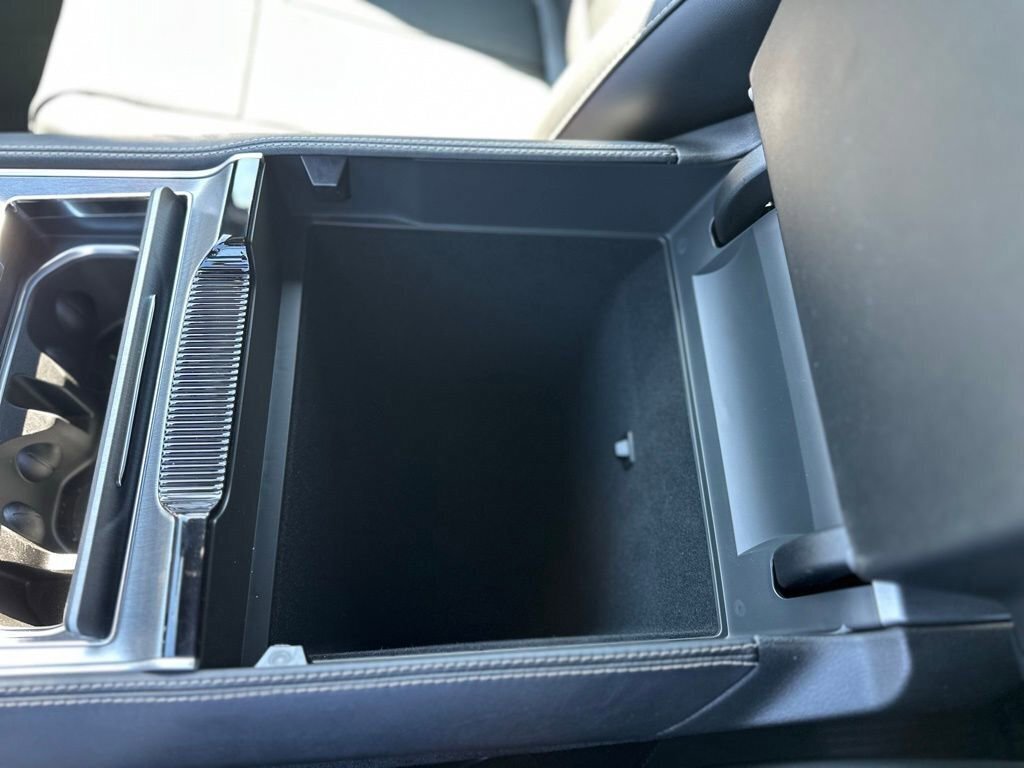 New 2026 Jeep Grand Wagoneer 4WD image 24