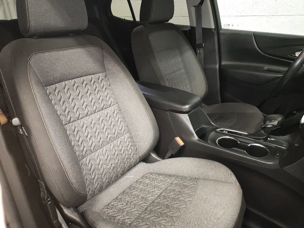 Used 2024 Chevrolet Equinox LT FWD image 9