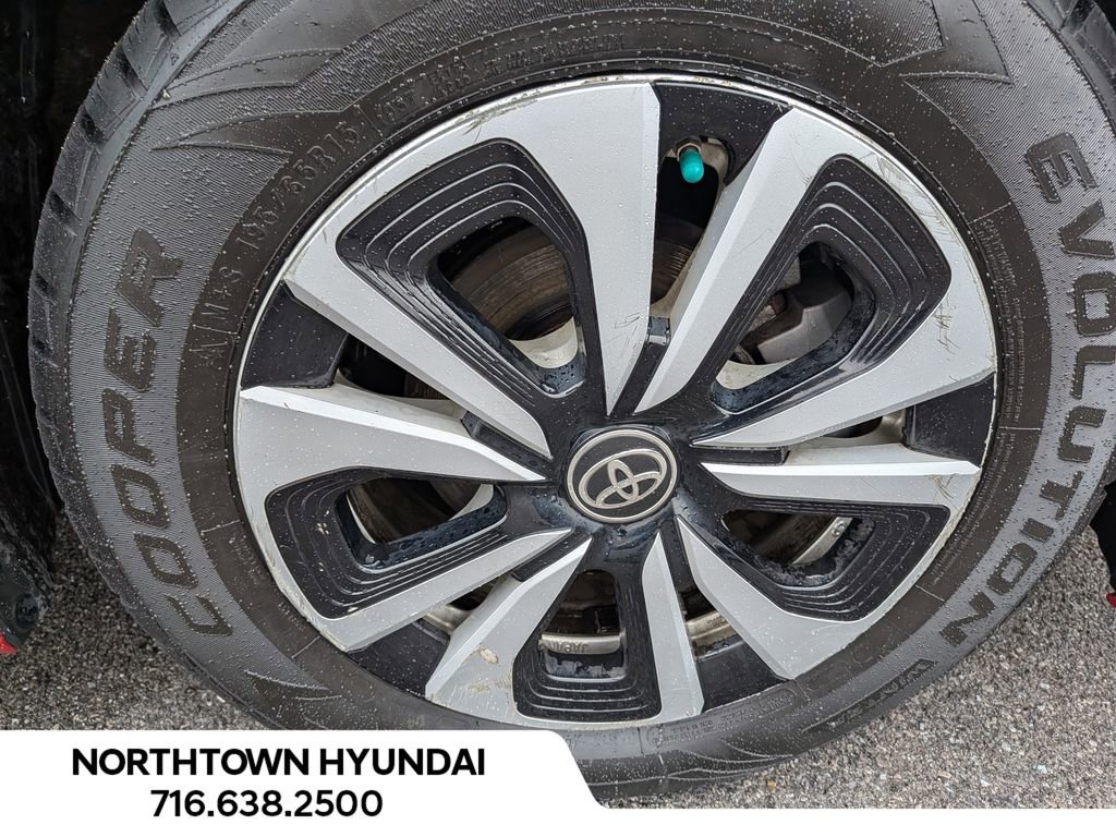 Used 2017 Toyota Prius Prime Premium w/ Preferred Accessory Package image 40