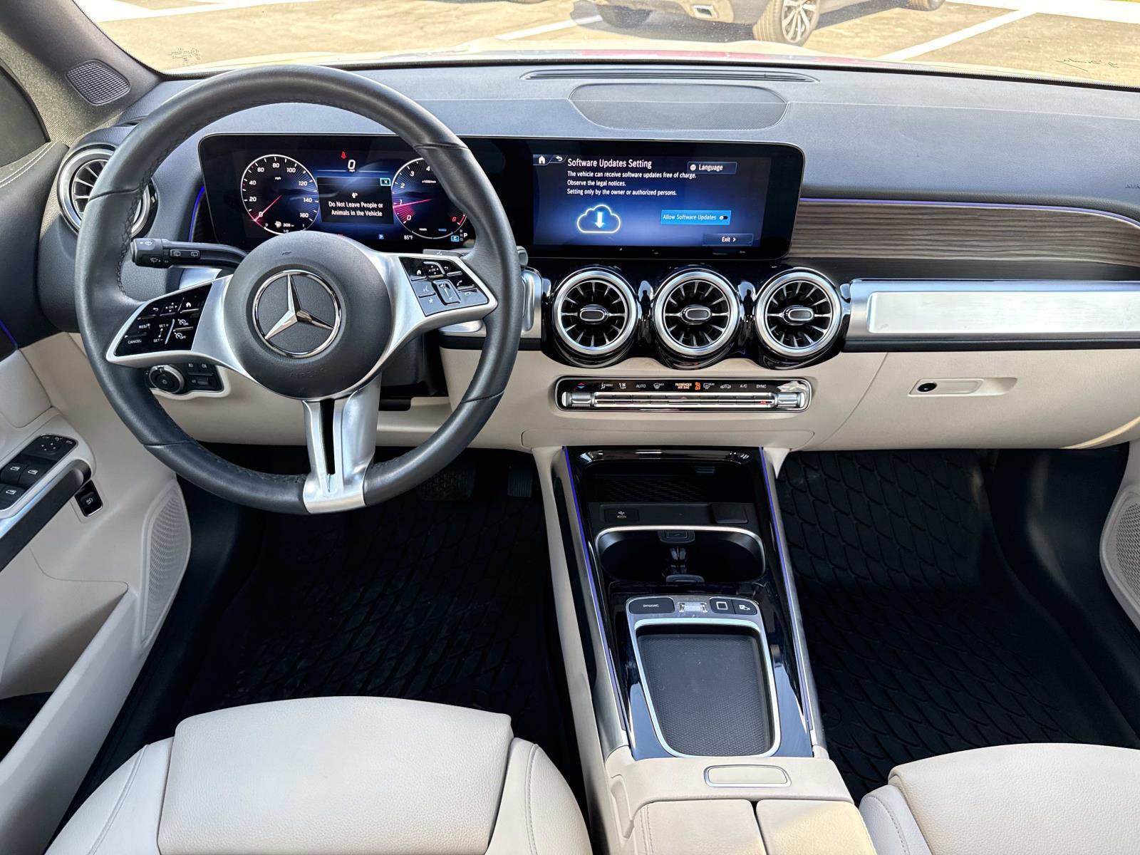 Used 2025 Mercedes-Benz GLB 250 image 17