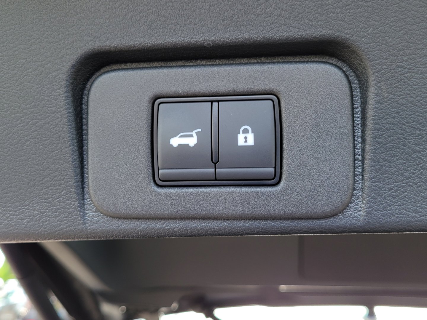 Certified 2025 Nissan Rogue SL AWD/4WD image 9