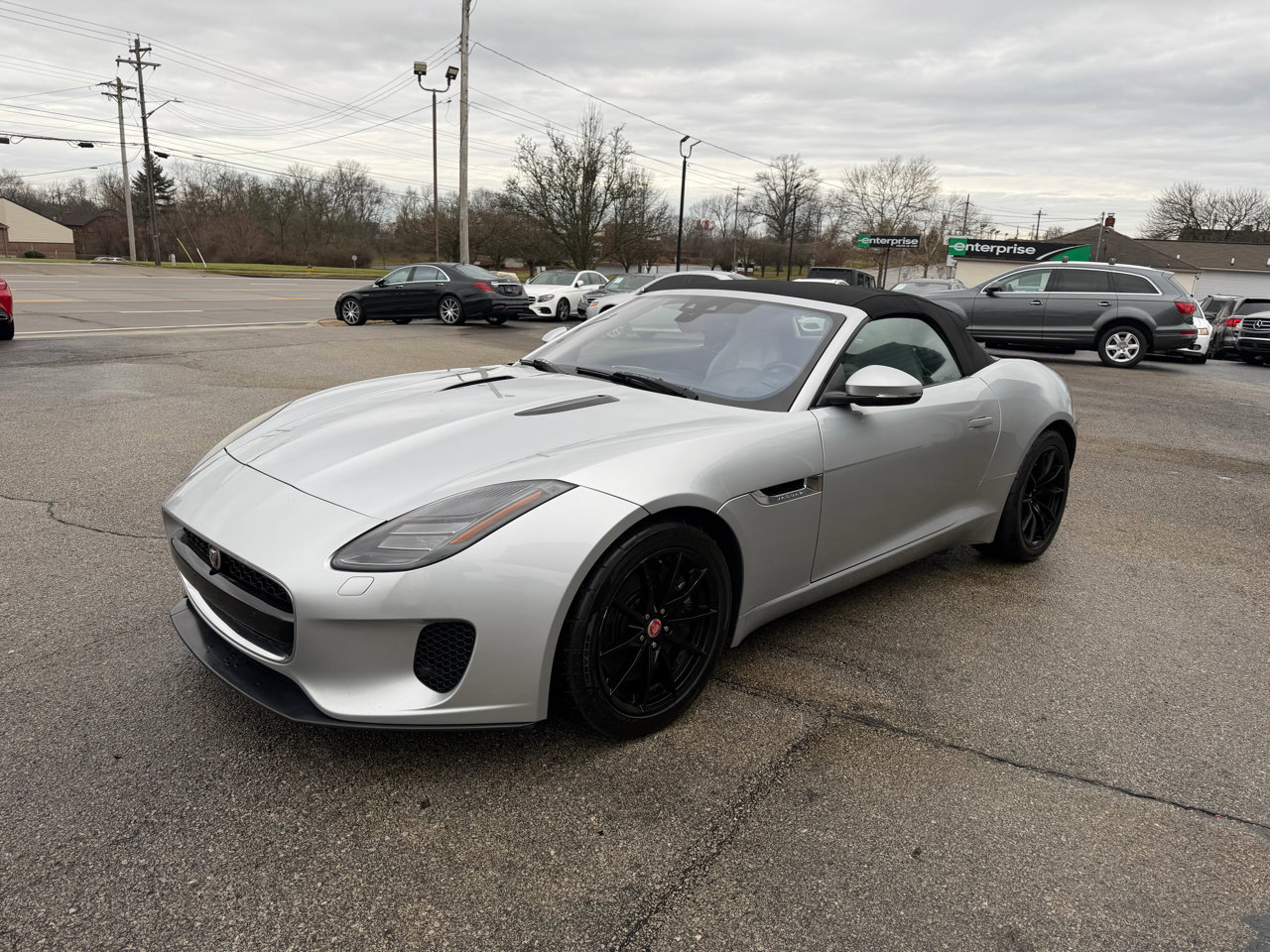 Used 2018 Jaguar F-TYPE Convertible image 13