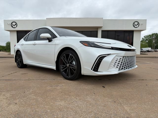 Used 2026 Toyota Camry XSE FWD image 3