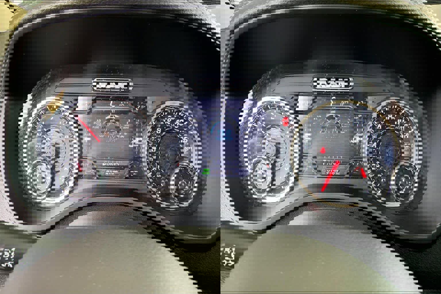 Used 2019 RAM 1500 Laramie image 26