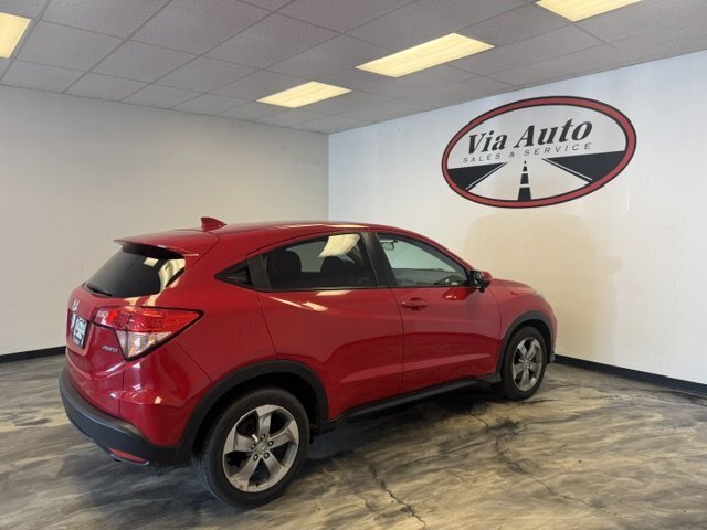 Used 2017 Honda HR-V EX image 9