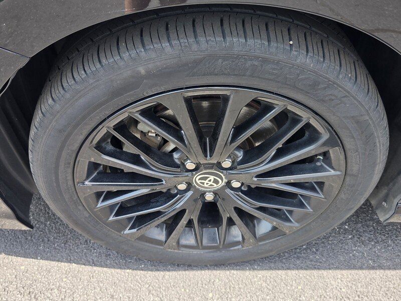 Used 2022 Toyota Camry SE w/ Convenience Package FWD image 16