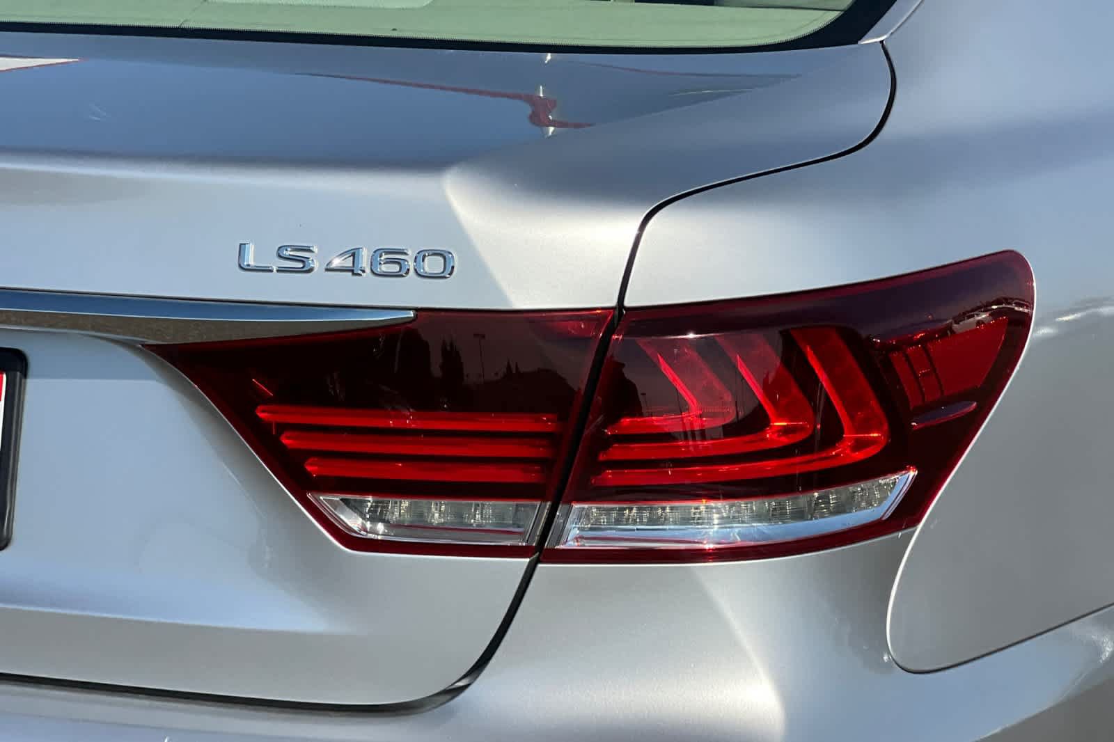 Used 2014 Lexus LS 460 w/ Comfort Package RWD image 33
