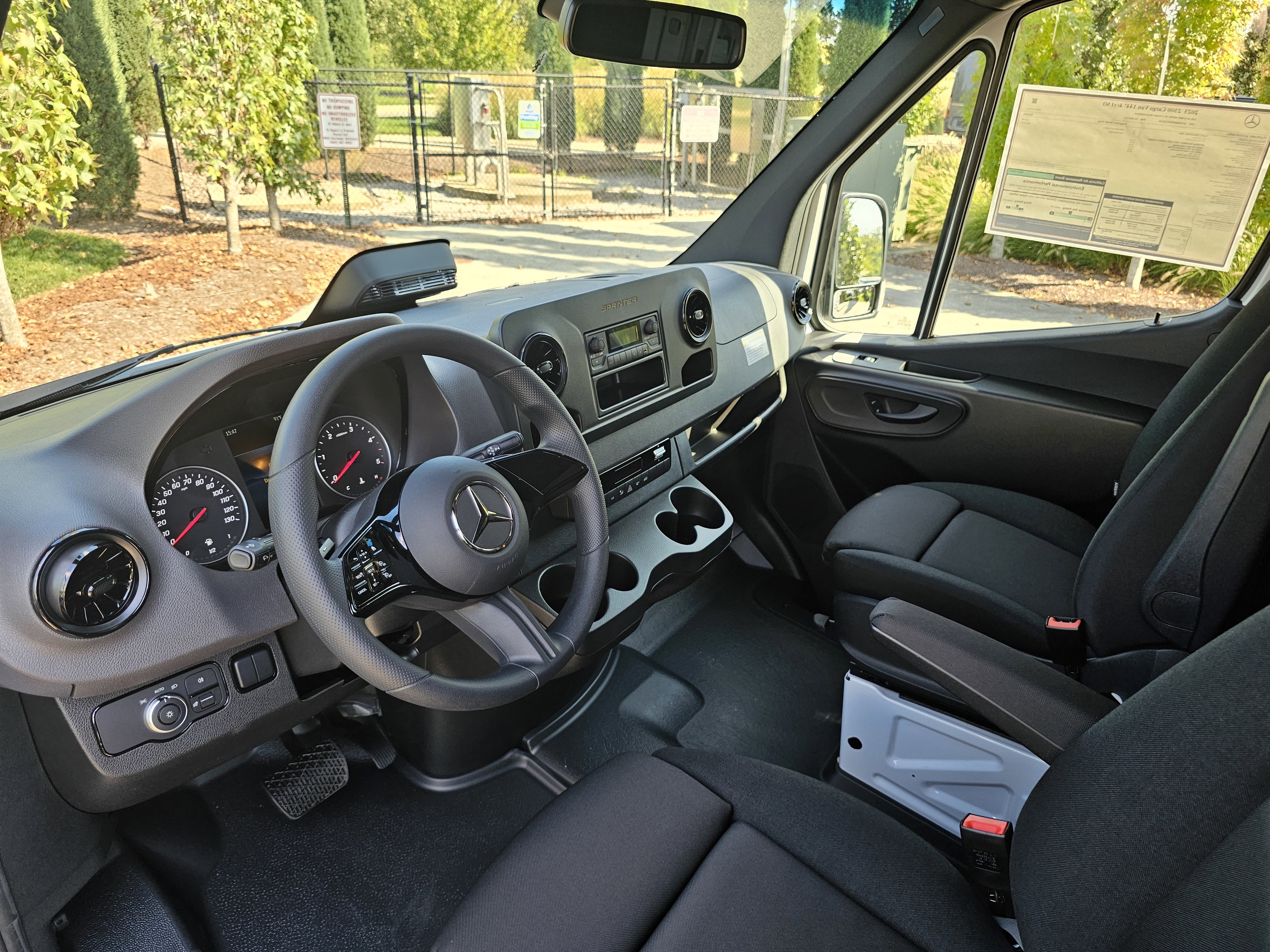 New 2025 Mercedes-Benz Sprinter 2500 image 12