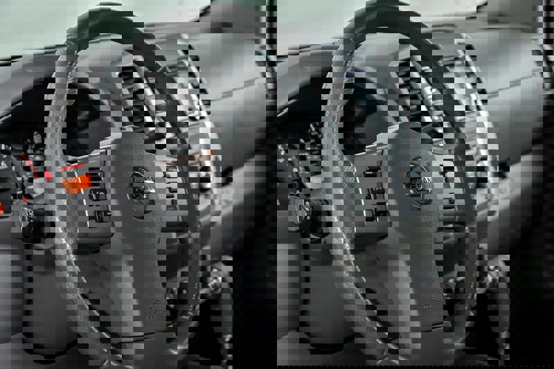 Used 2018 Nissan Frontier SV image 18