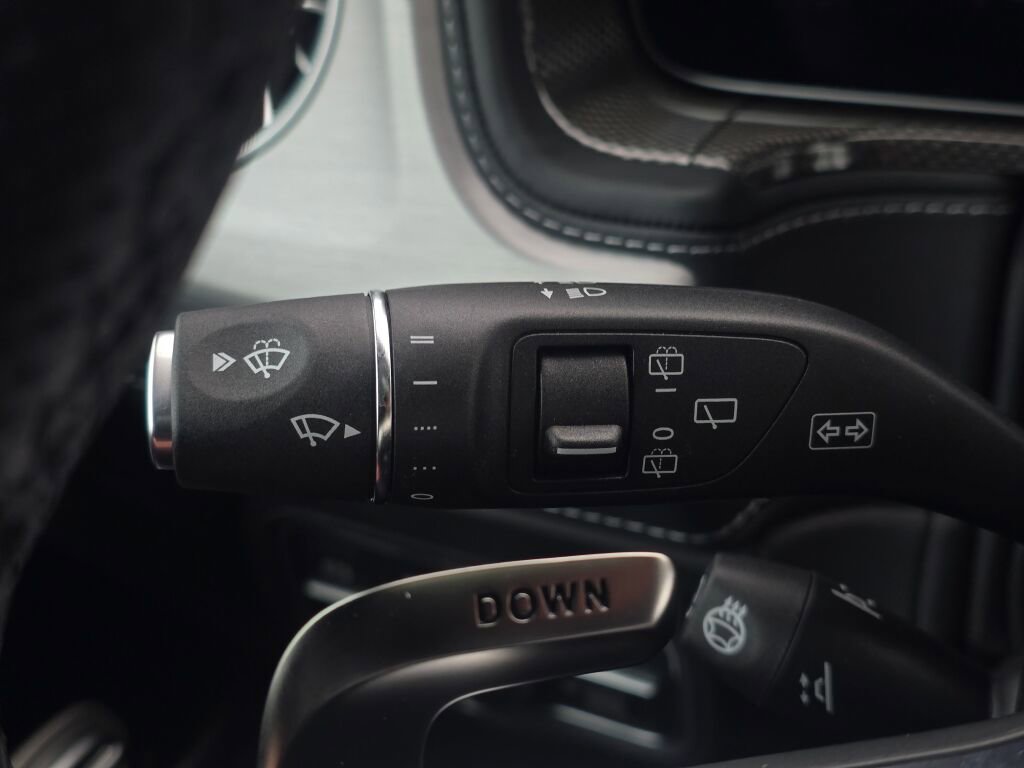 Used 2025 Mercedes-Benz G 63 AMG 4MATIC image 37