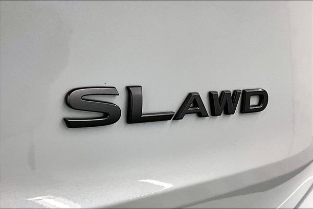New 2025 Nissan Rogue SL AWD/4WD image 19