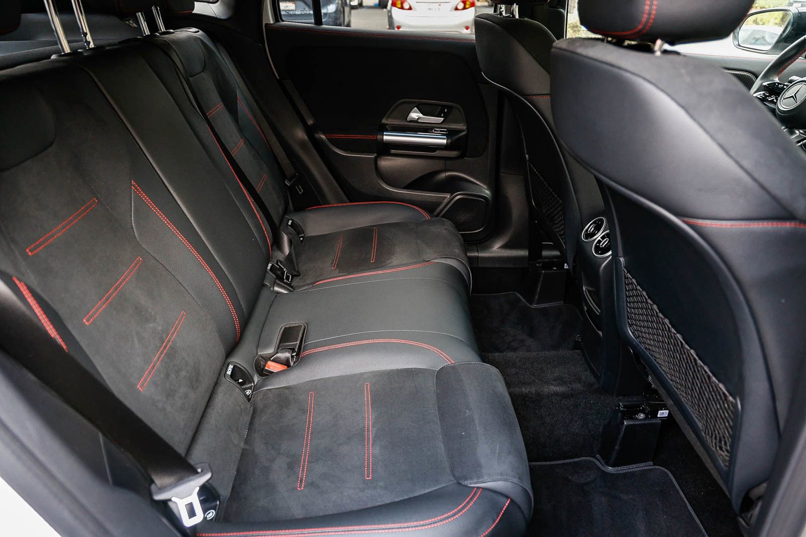 Certified 2025 Mercedes-Benz GLA 250 4MATIC image 18