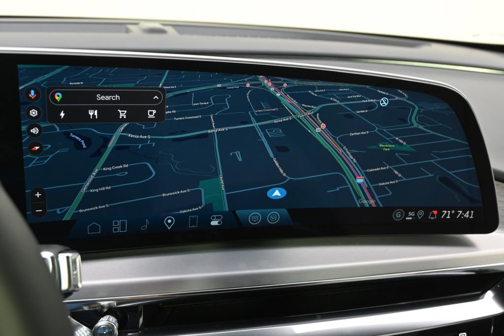 New 2025 Cadillac Lyriq Sport image 28