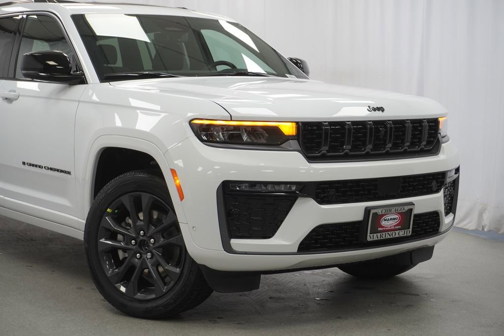 New 2026 Jeep Grand Cherokee L Limited AWD/4WD image 3