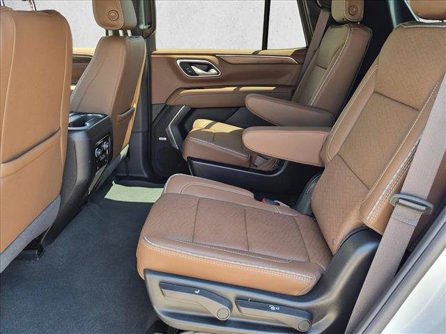 Used 2024 Chevrolet Tahoe High Country AWD/4WD image 21