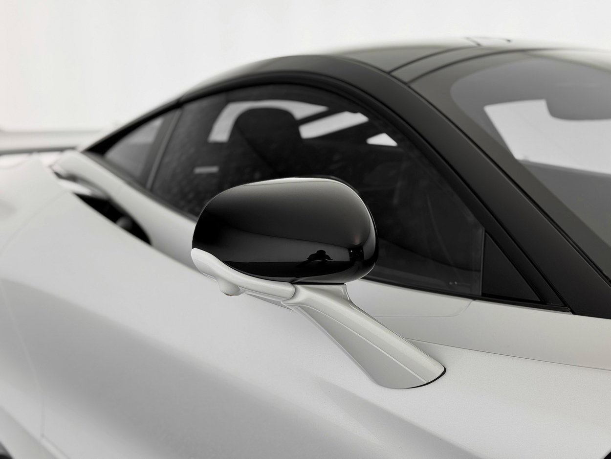 New 2026 McLaren 750S image 36