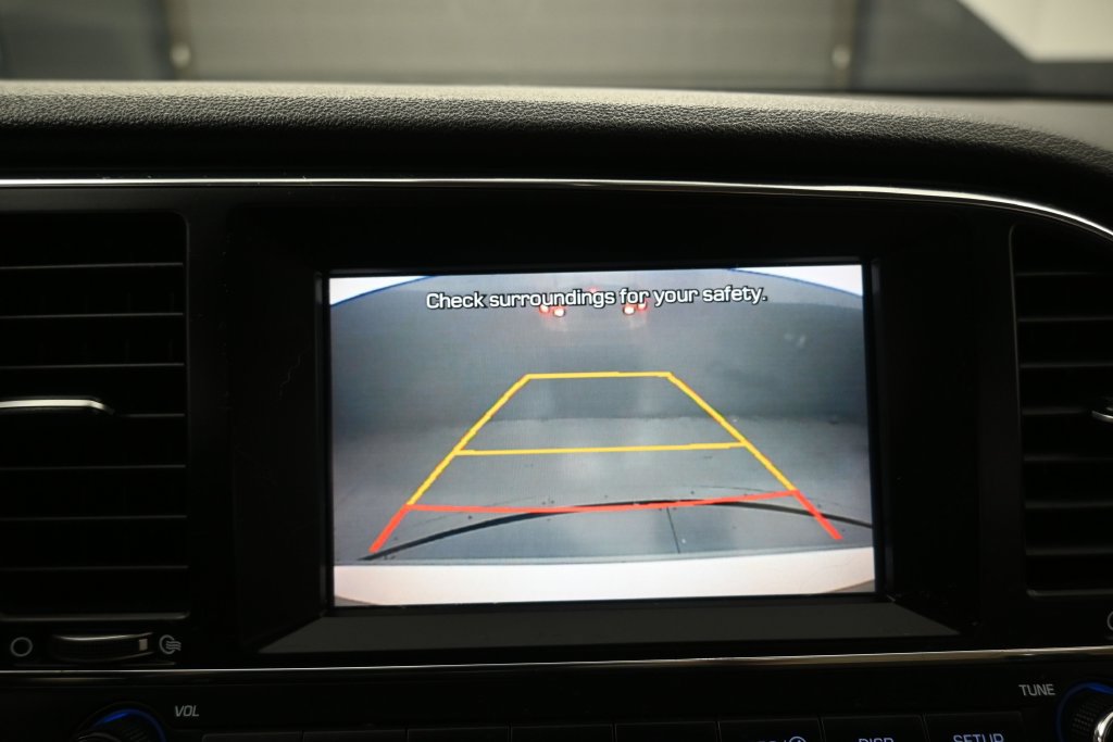 Used 2017 Hyundai Elantra SE FWD image 8