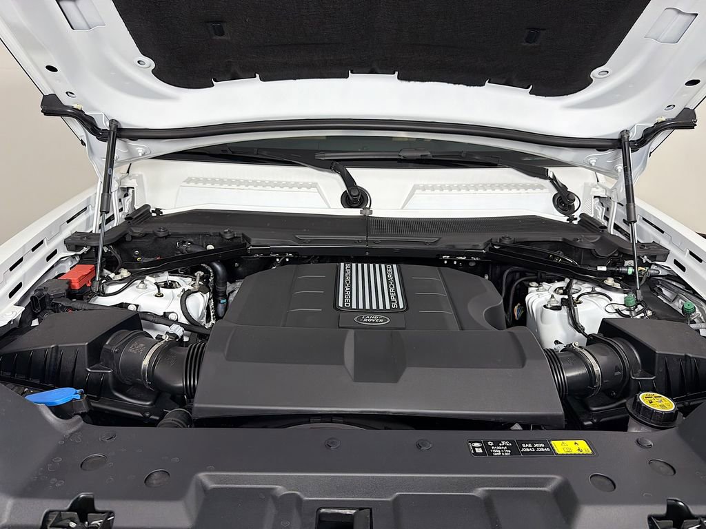 New 2026 Land Rover Defender 130 V8 AWD/4WD image 32