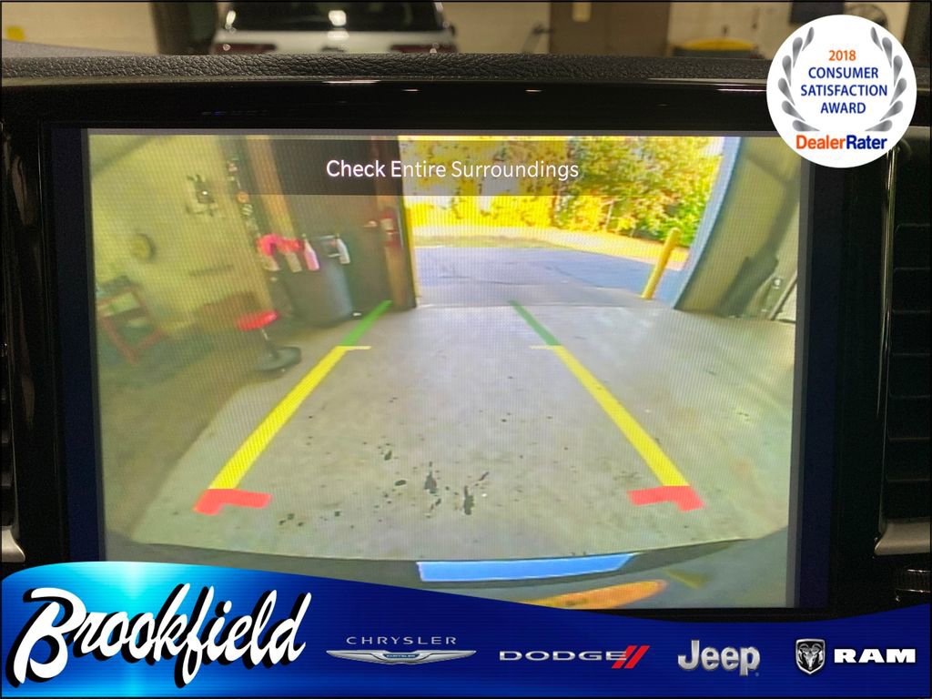 New 2026 Chrysler Pacifica Select image 20