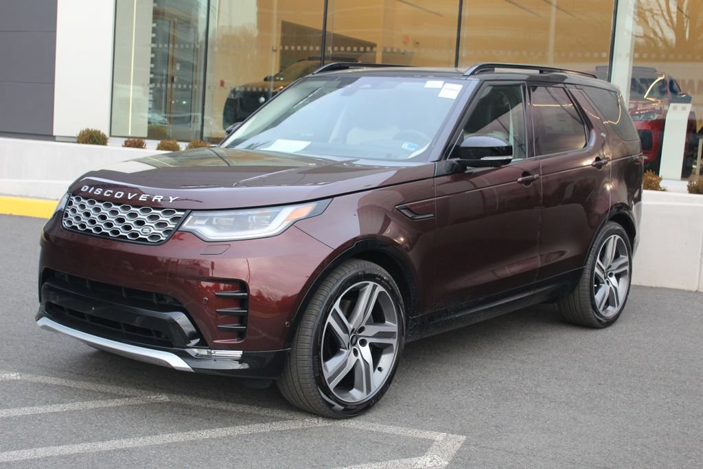 New 2026 Land Rover Discovery Limited Edition AWD/4WD image 17