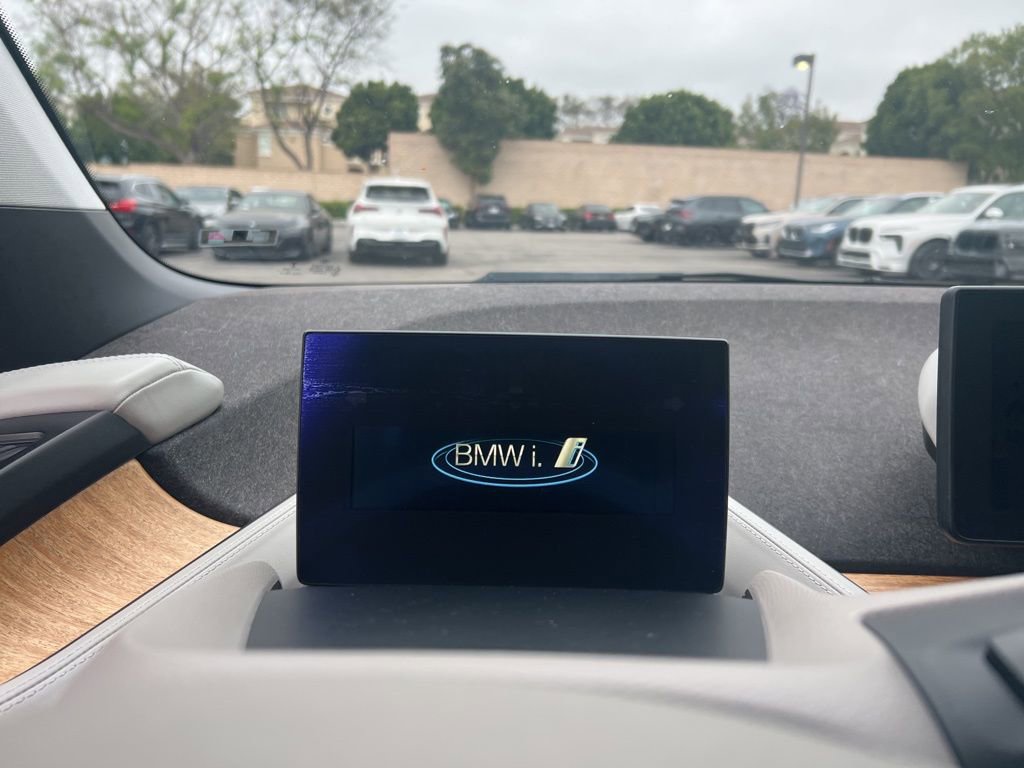 Used 2017 BMW i3 w/ Range Extender image 11