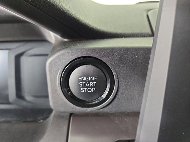 Used 2025 Toyota Tacoma SR5 AWD/4WD image 28