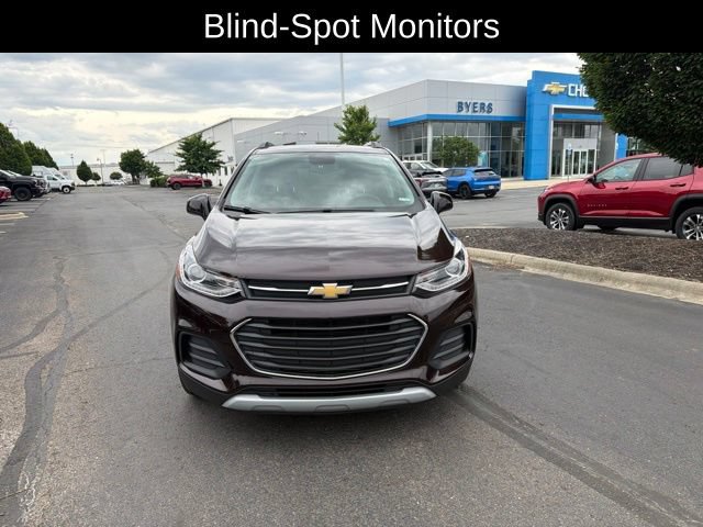 Used 2021 Chevrolet Trax LT w/ Driver Confidence Package AWD/4WD image 2