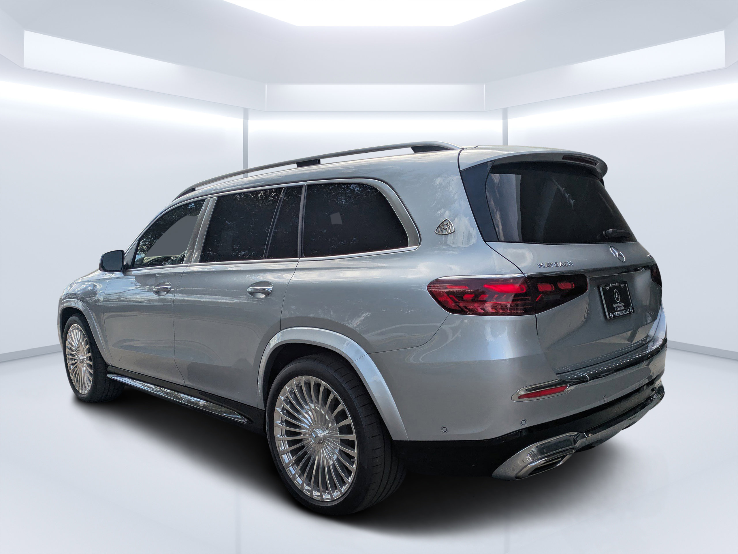 New 2026 Mercedes-Benz Maybach GLS 600 4MATIC image 9